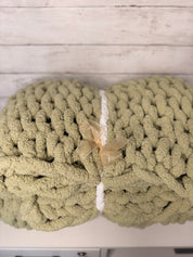 Sage Chunky Knit Blanket