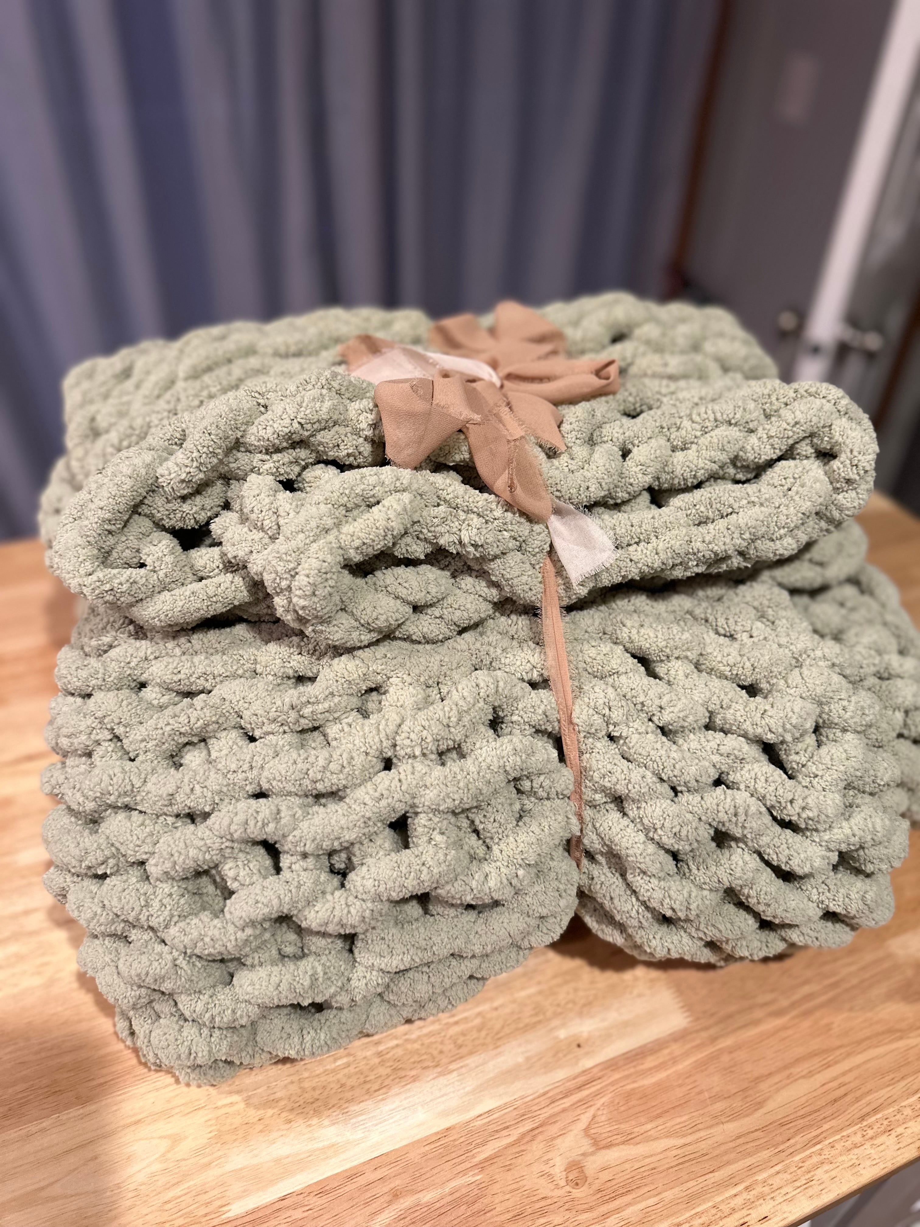 Light Green Chunky Knit Blanket