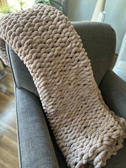 Mauve Chunky Knit Blanket