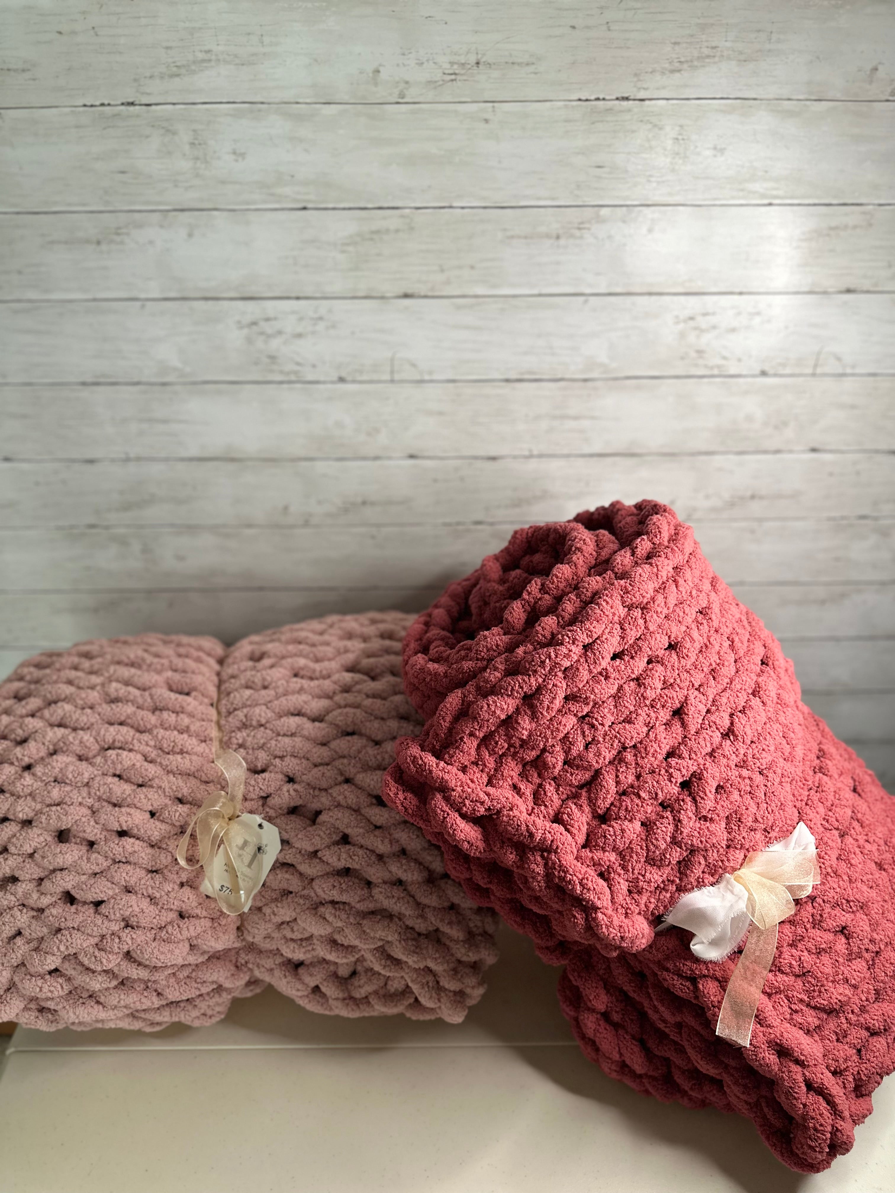 Mulberry Chunky Knit Blanket