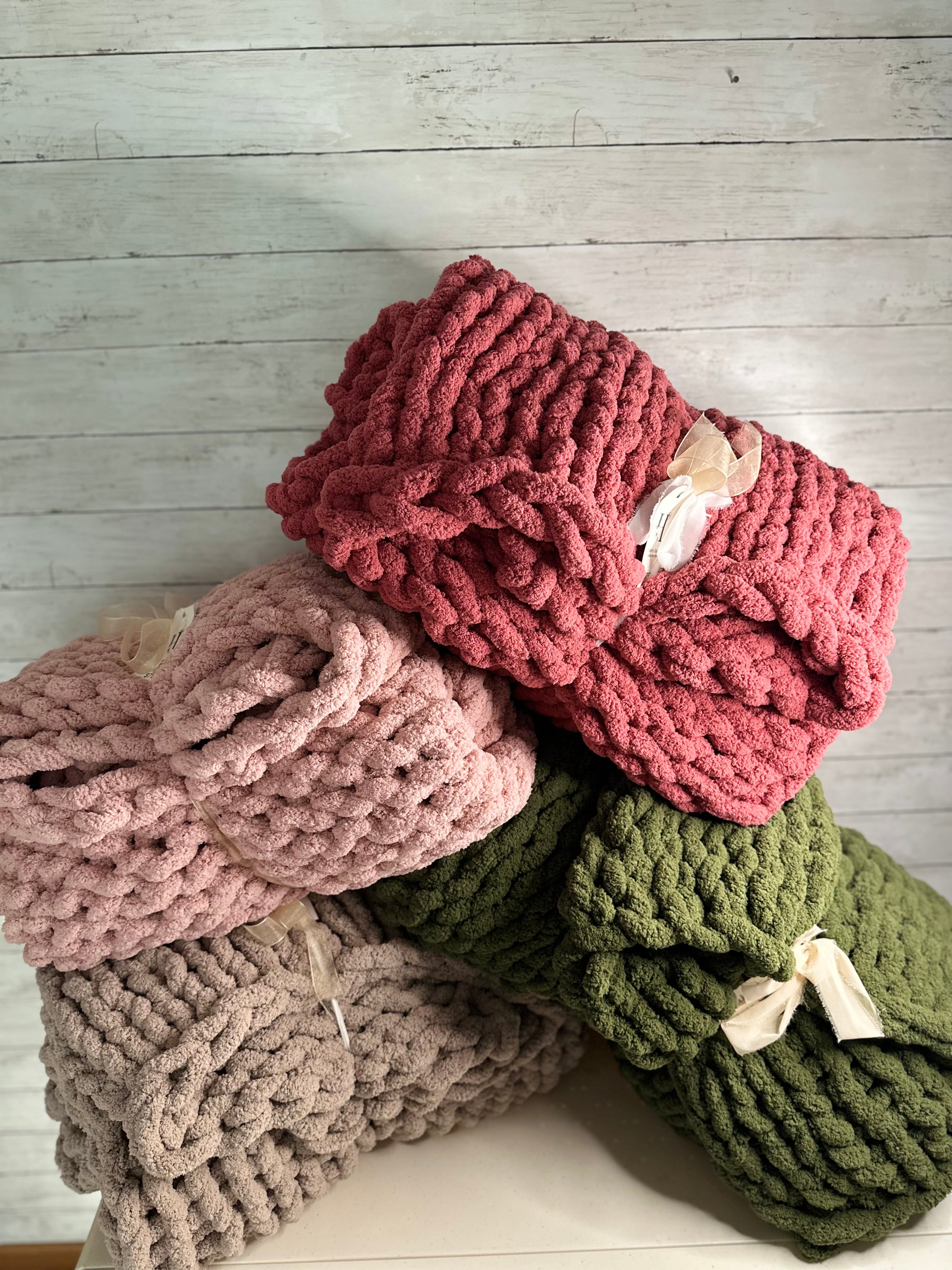 Mulberry Chunky Knit Blanket
