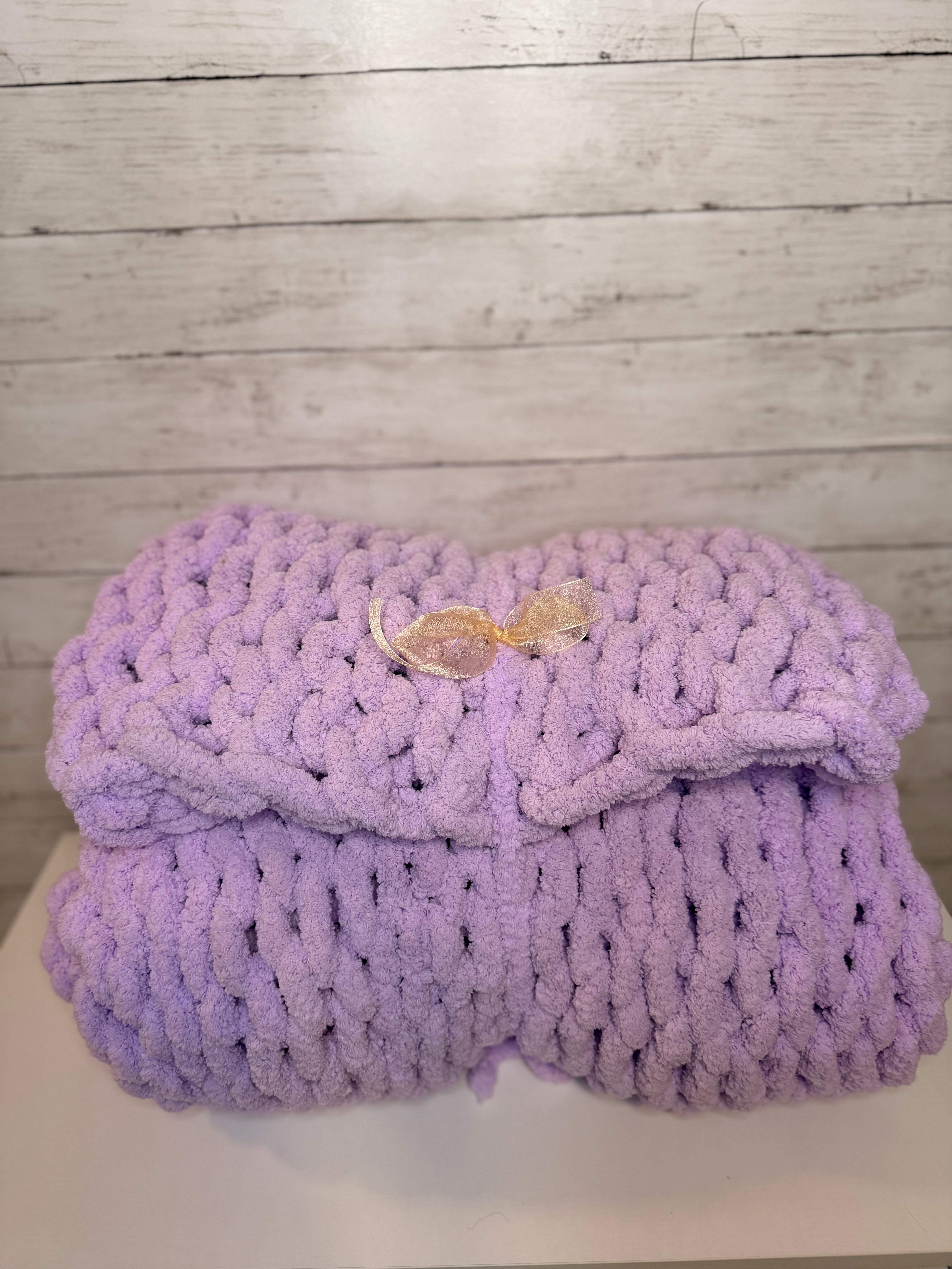 Orchid Chunky Knit Blanket