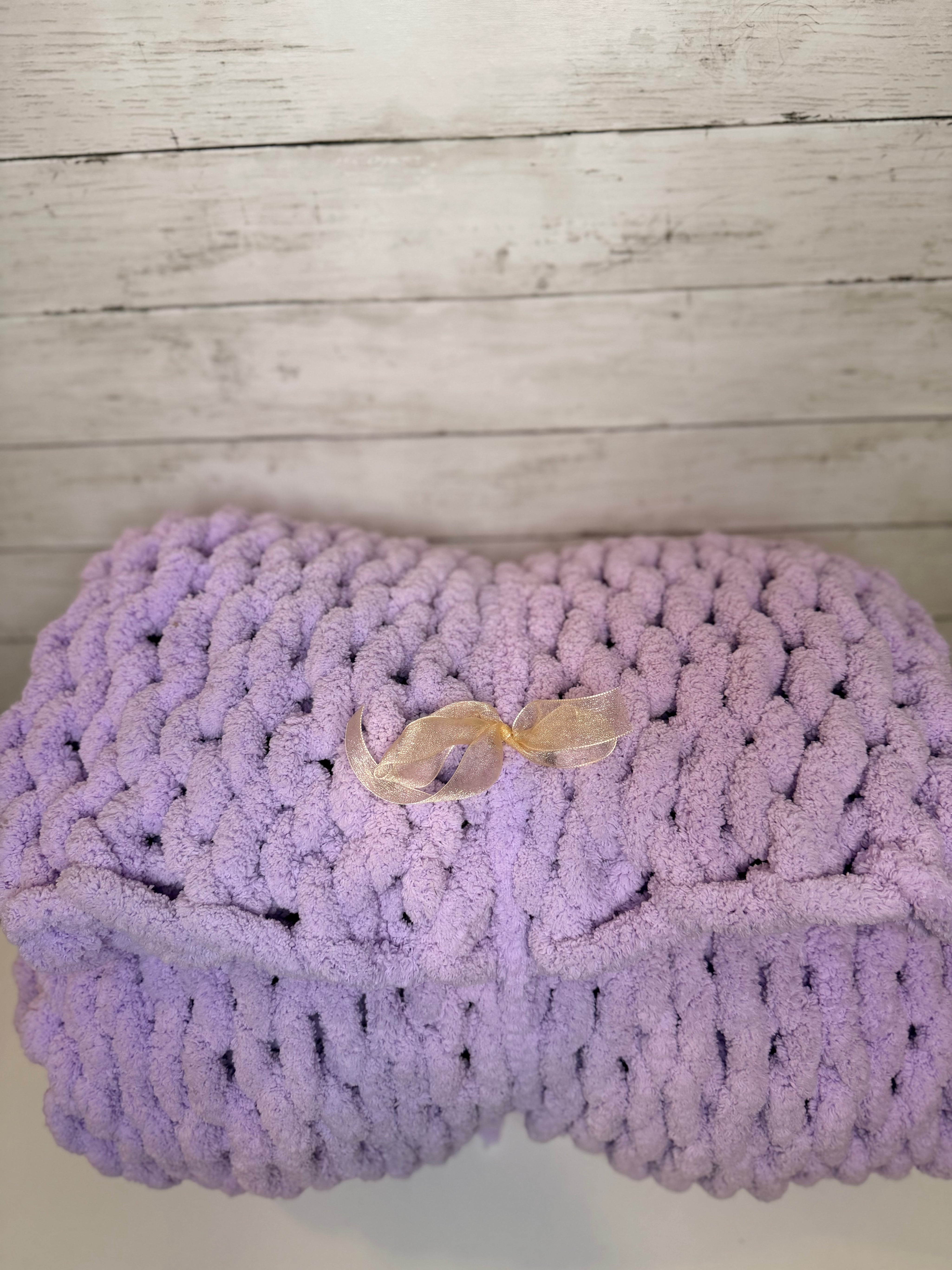 Orchid Chunky Knit Blanket